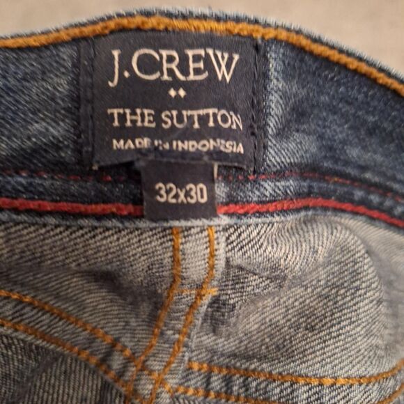 Classic J.Crew Sutton Midweight denim with a modern slim straight cut size 32x30 - Picture 7 of 7